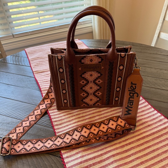 Wrangler tote - Picture 5 of 5